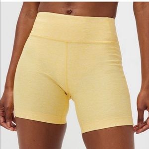 Outdoor Voices warm up short